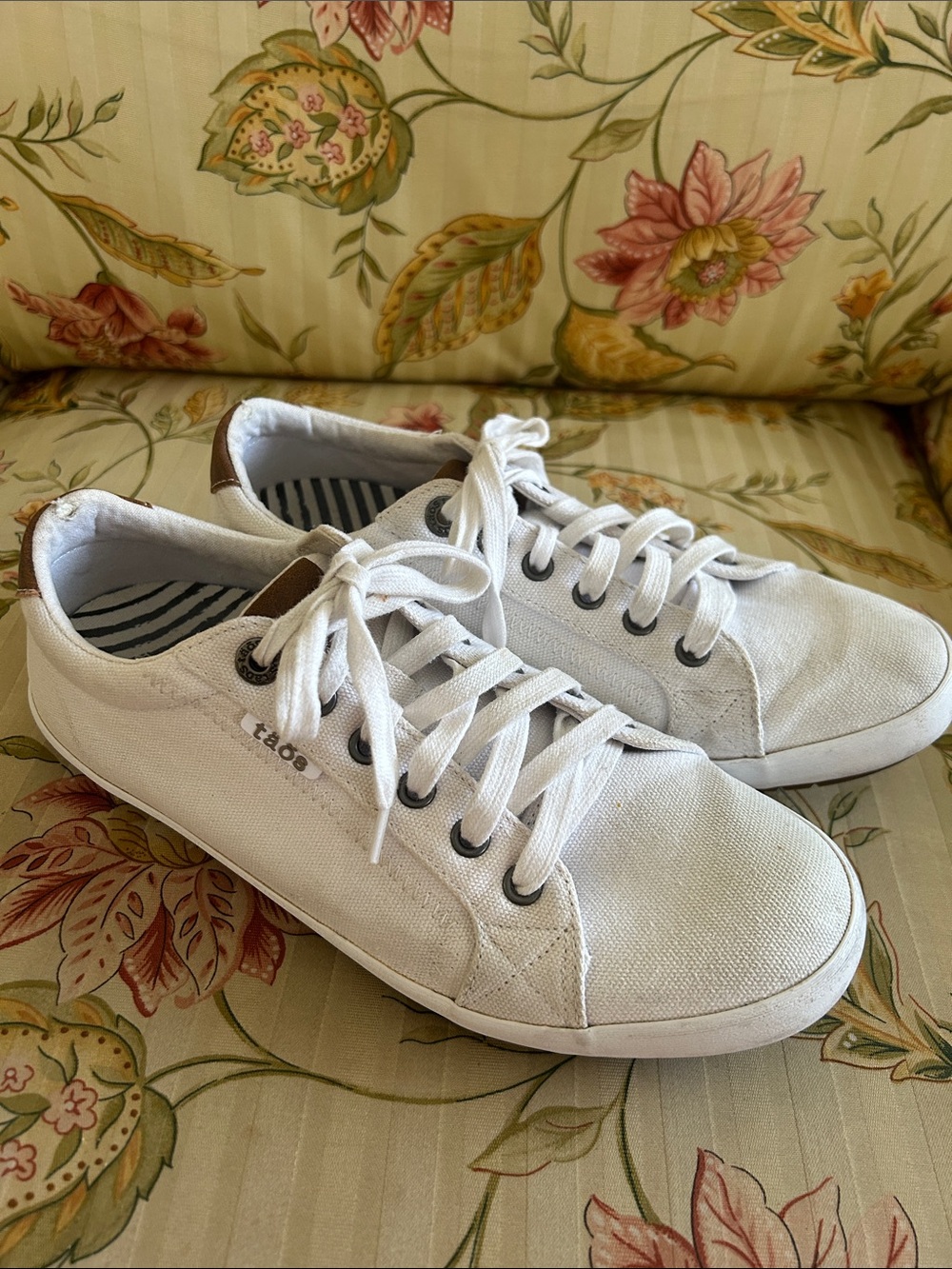 Taos Star Burst Canvas Sneakers 9
